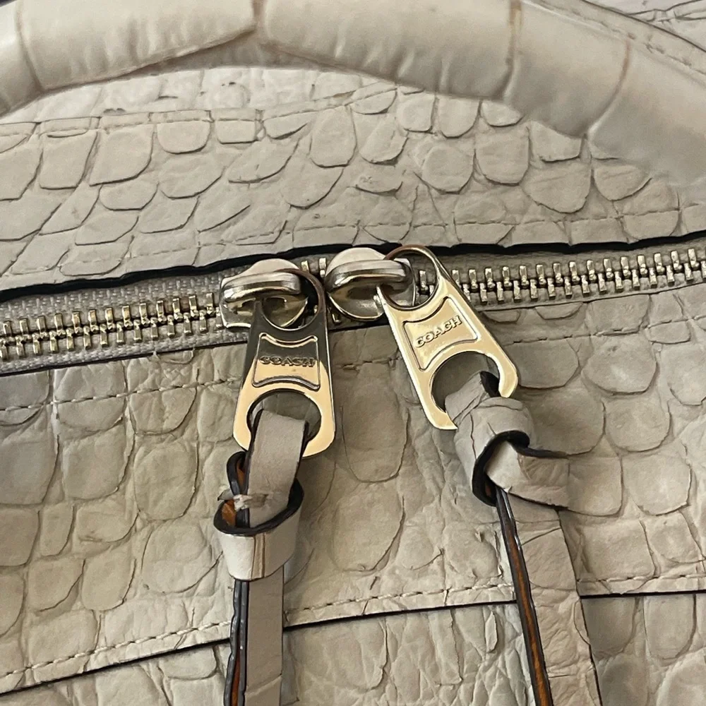 Coach Bleecker Pinnacle Toaster Satchel in Matte Croc Embossed Leather EUC - Picture 10 of 15